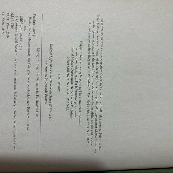 First Edition Hudson Valley Mediterranean, The Gigi Good Food Cookbook. - Picture 2 of 10